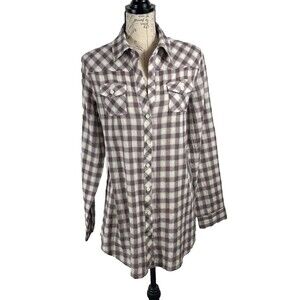 Love Stitch Women’s Sz Large Plaid Gauzy 100% Cotton Buttons Front and Back